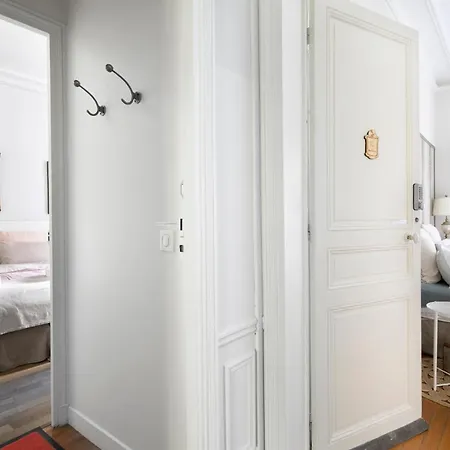 Maison Chanzy Bed & Breakfast 2*