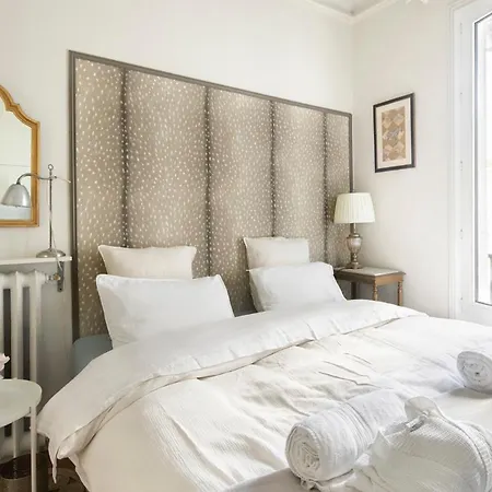 Bed & Breakfast Maison Chanzy 2*