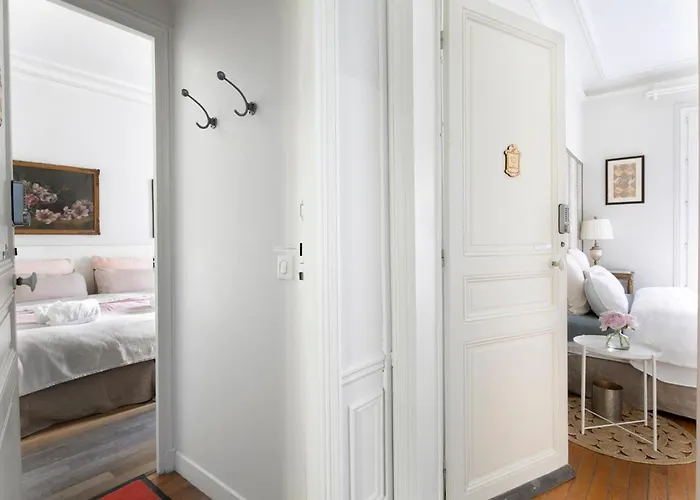 Maison Chanzy Couette-café 4*