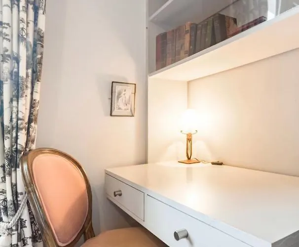 Couette-café Maison Chanzy 4*