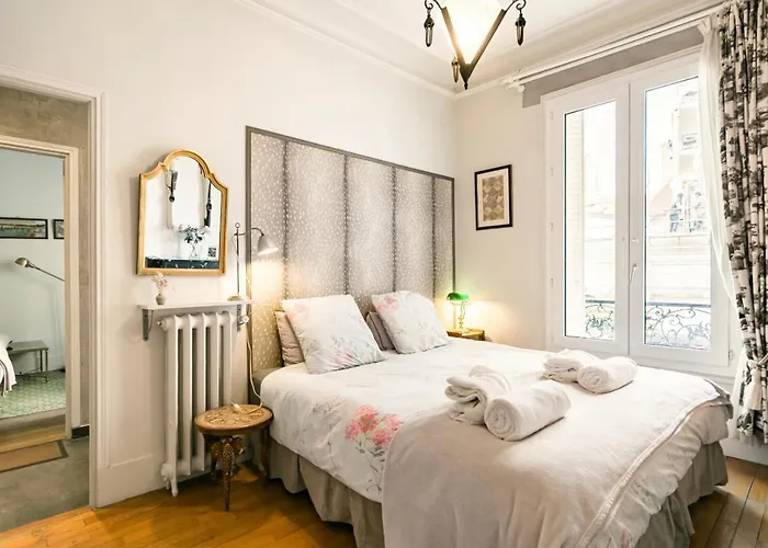 Maison Chanzy 4* Paris