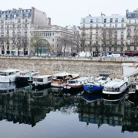 Maison Chanzy Bed & Breakfast 4*